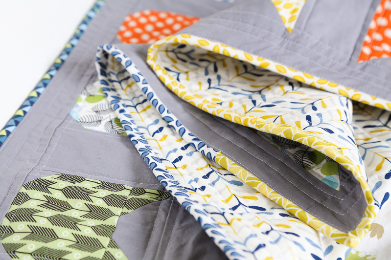 Cat Face Quilt, cats on quilts, quilts with cats, quilting with cats, kitty quilts, cloud nine fabrics, modern quilts, quilts for boys, quilts for kids, scrappy binding quilts