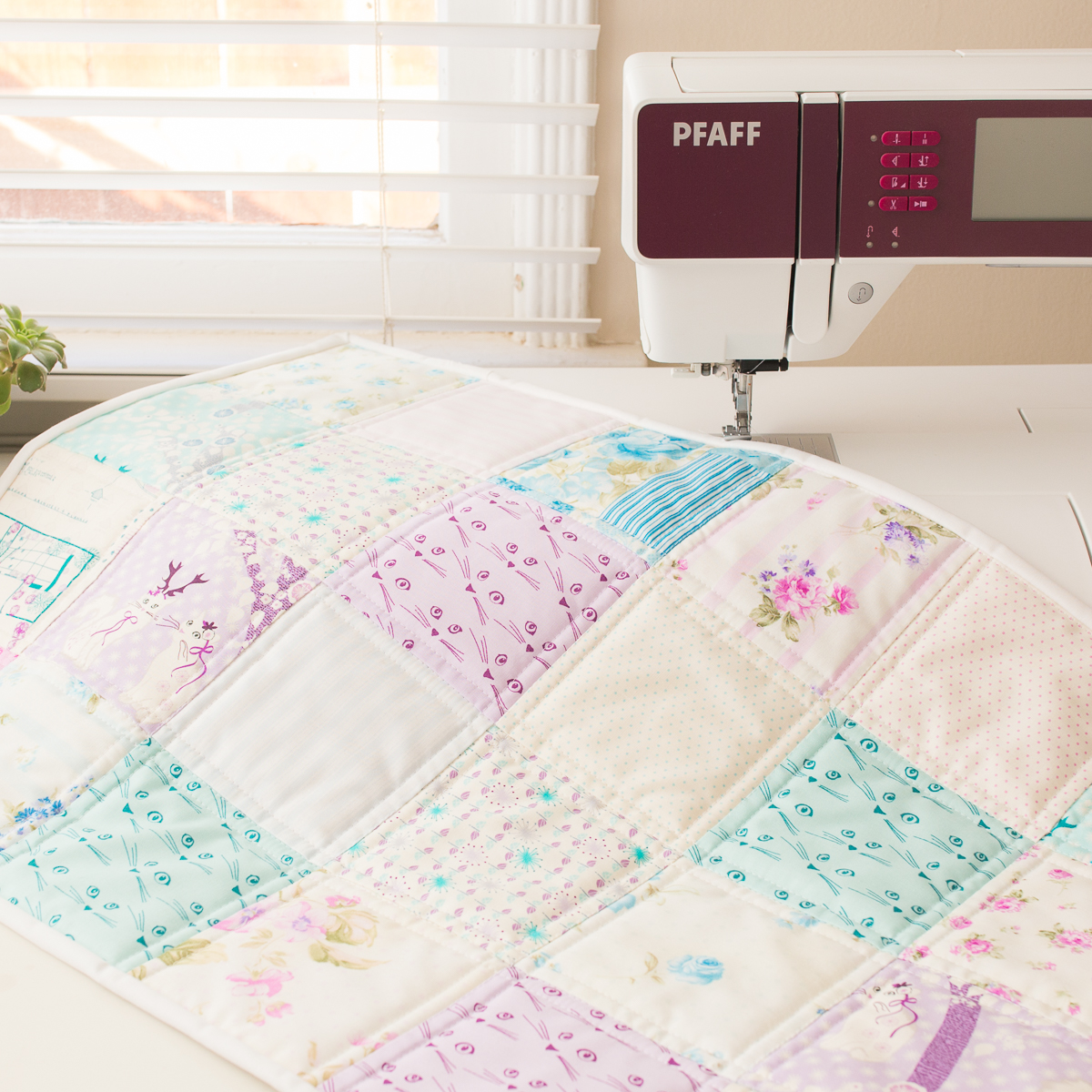 New Patchwork Sewing Mat for the Sewing Machine » Loganberry Handmade