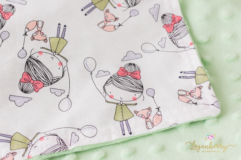 minky baby blanket sewing tutorial, free sewing pattern, minky blanket, faux fur baby blanket, diy baby blanket, how to sew a baby blanket, easy baby blanket, fox fabric, girl and balloon fabric, girl and fox fabric