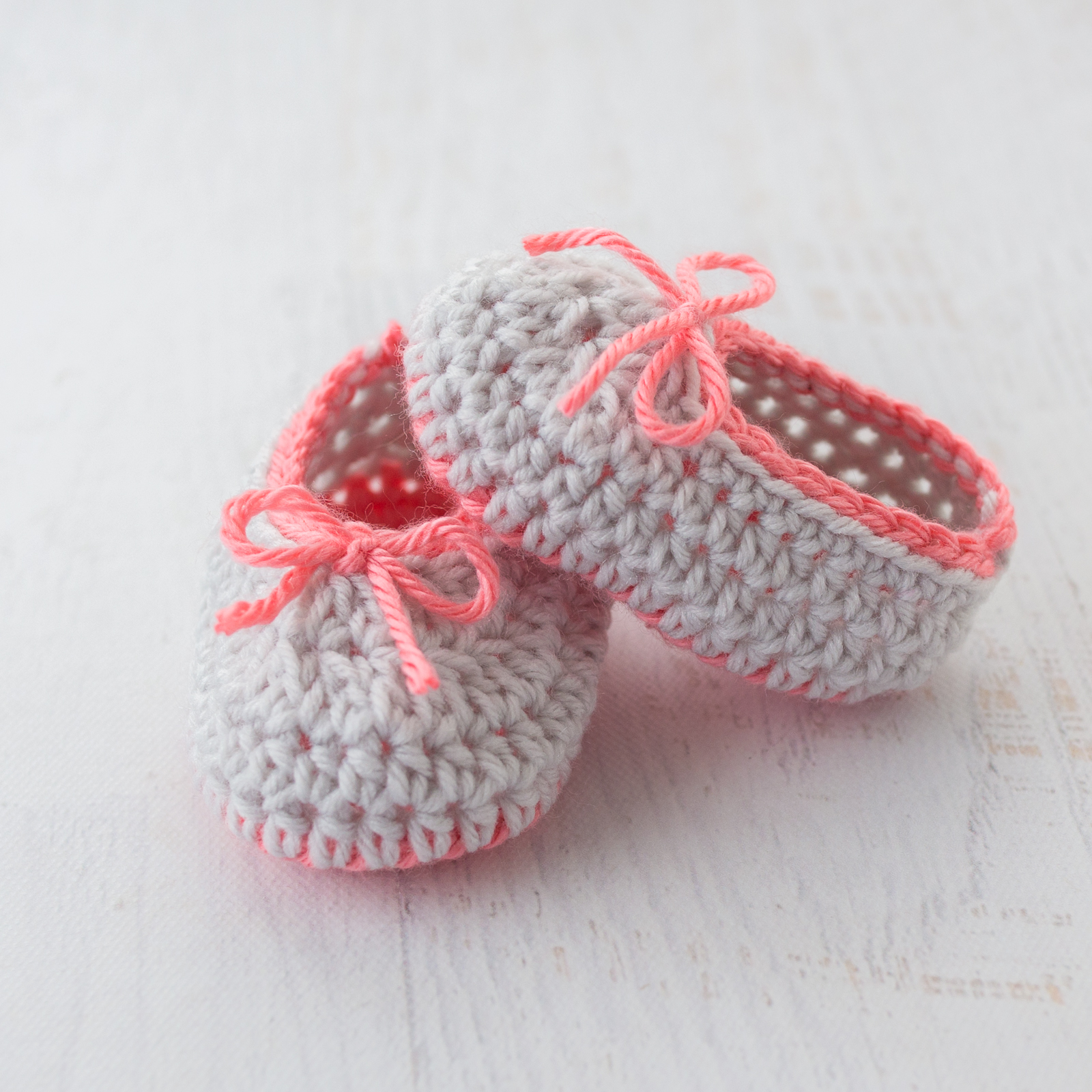 Neon Trim Baby Slippers Free Crochet Pattern