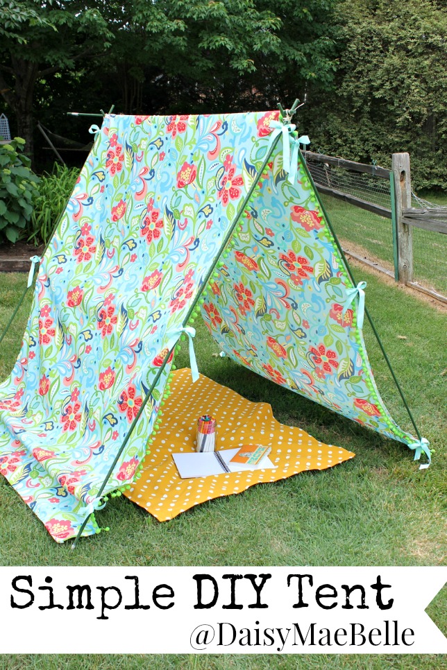12 Sewing Projects for Summer Fun! + Free patterns + Tutorial, kids tent, outdoor play, backyard sewing, projects, DIY, camping, sewing picnic
