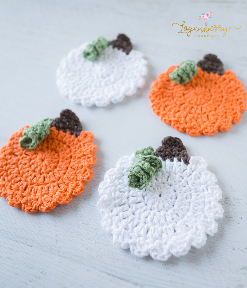 Crochet Pumpkin Coaster + Pattern, Tutorial, Crochet White Pumpkin, Thanksgiving Crochet, Halloween Crochet, Crochet Decorations for Thanksgiving & Halloween, Thanksgiving decor, Crochet Dinner Table